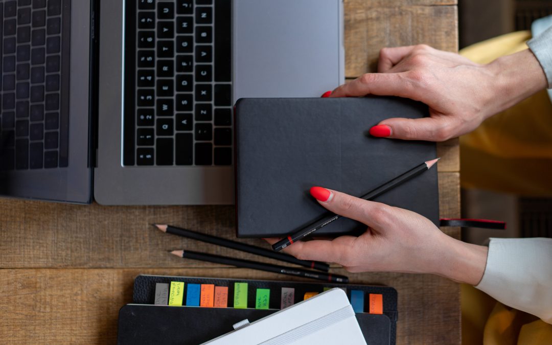 Listea empresas tfg tfm